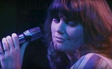 Photo of Linda Ronstadt